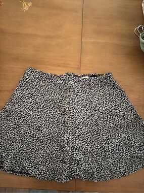 American Eagle Outfitters Black and White Floral Button-Front Skater Skirt